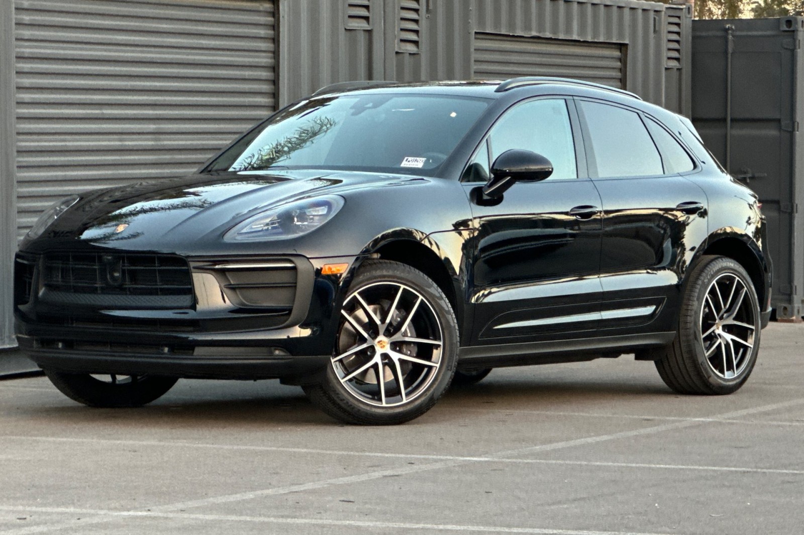 2025 Porsche Macan T