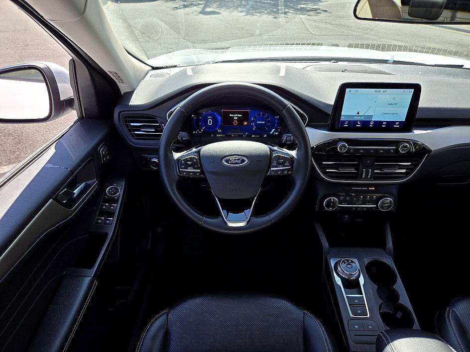 2022 Ford Escape SEL photo 9