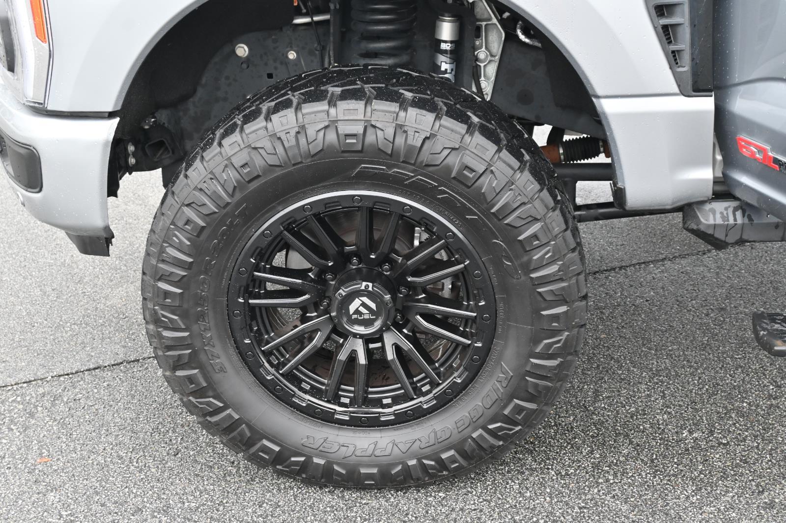2023 Ford F-350 Lariat photo 41