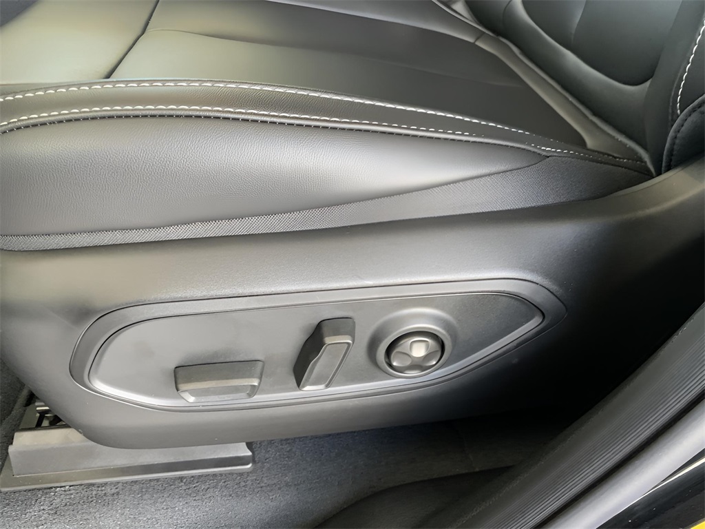 2025 Jeep Grand Cherokee Limited photo 29