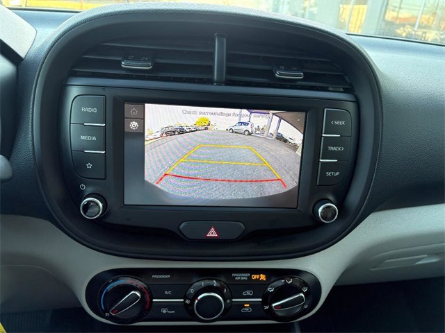 2022 Kia Soul LX photo 14
