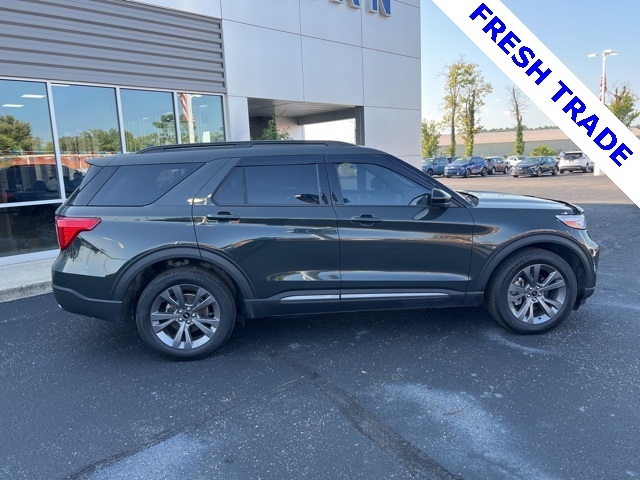 2023 Ford Explorer XLT photo 8