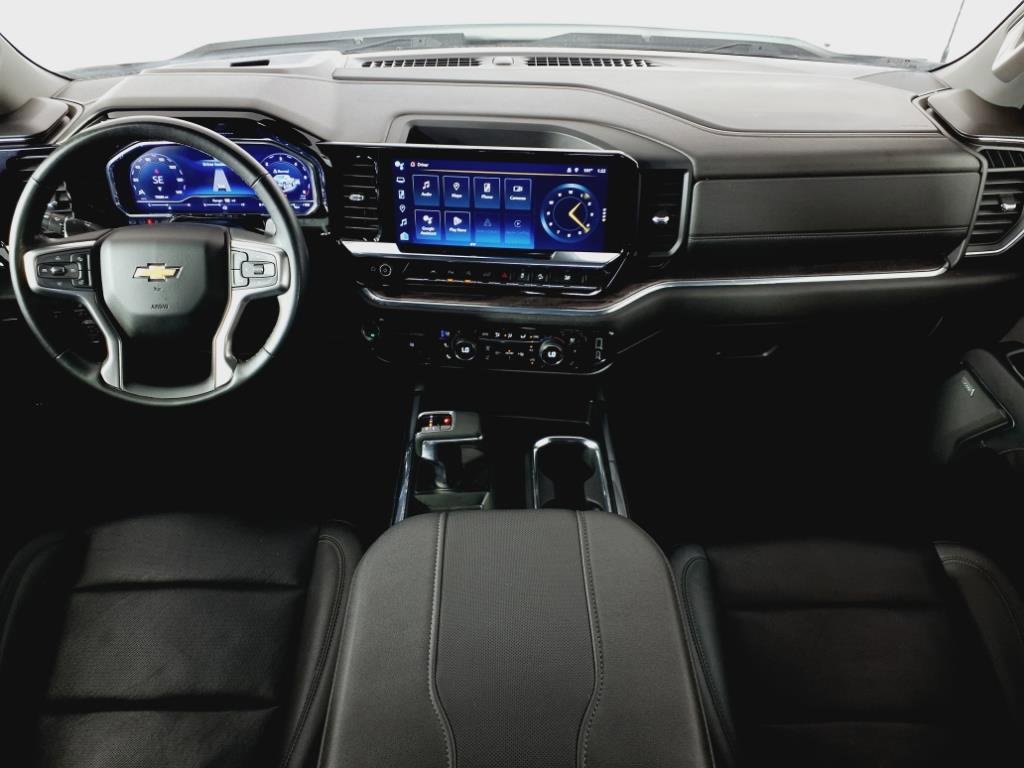 2024 Chevrolet Silverado 1500 LTZ photo 3