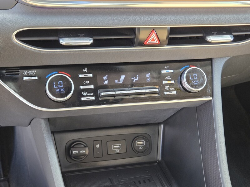 2022 Hyundai Sonata Hybrid Limited photo 20
