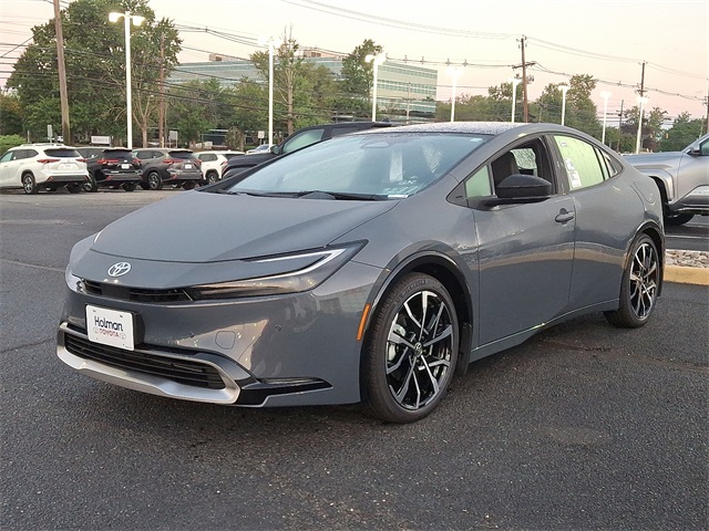 2025 Toyota Prius Plug-in XSE photo 3