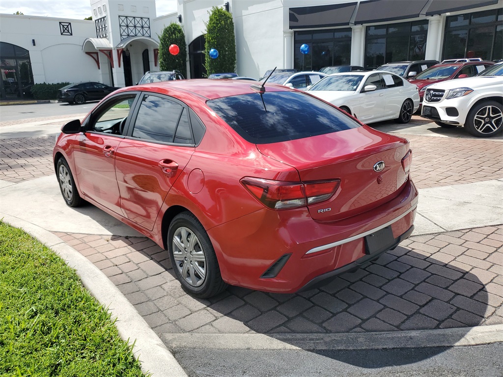 2021 Kia Rio S photo 3
