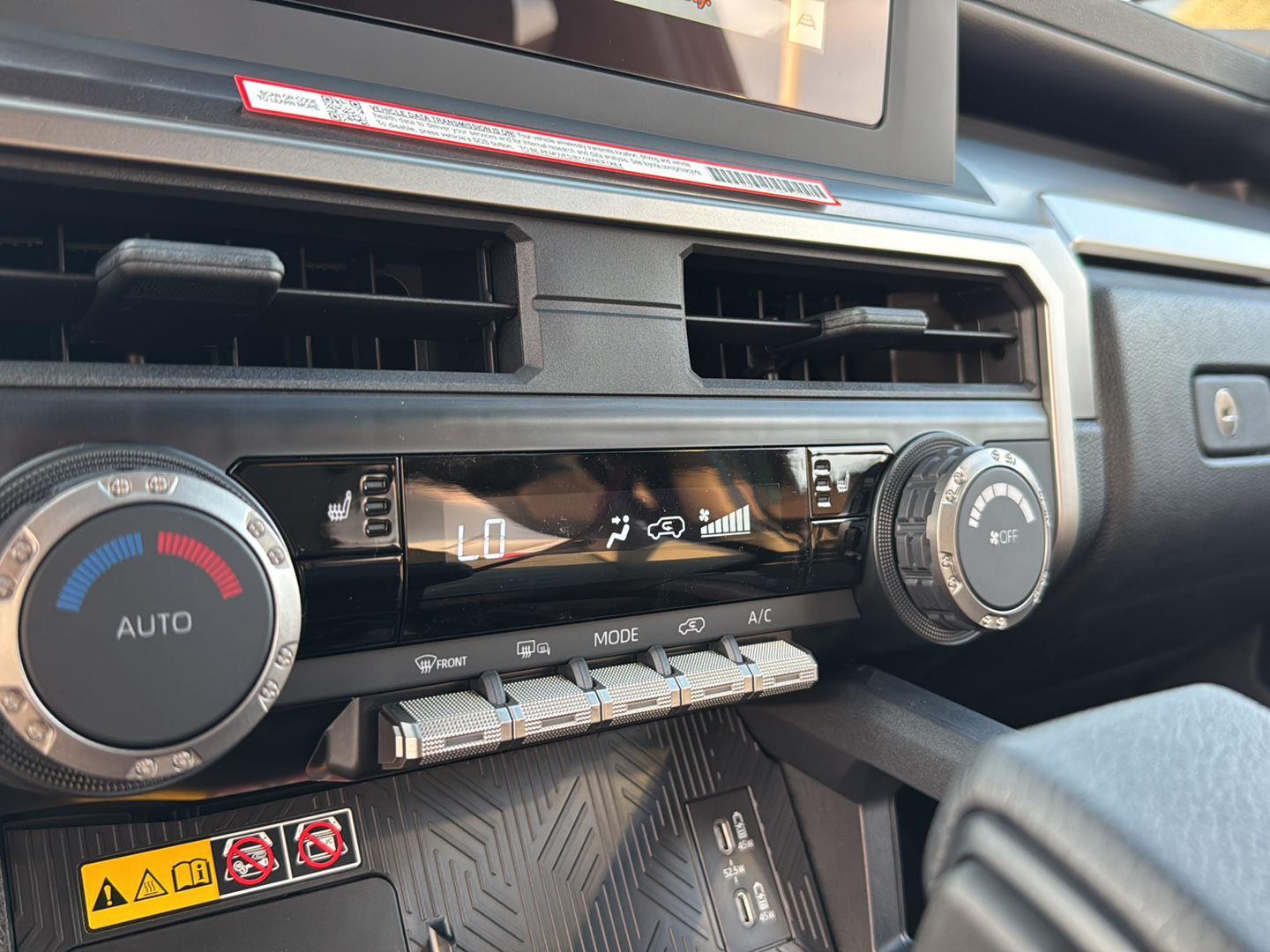 2025 Toyota 4Runner TRD Off-Road photo 22