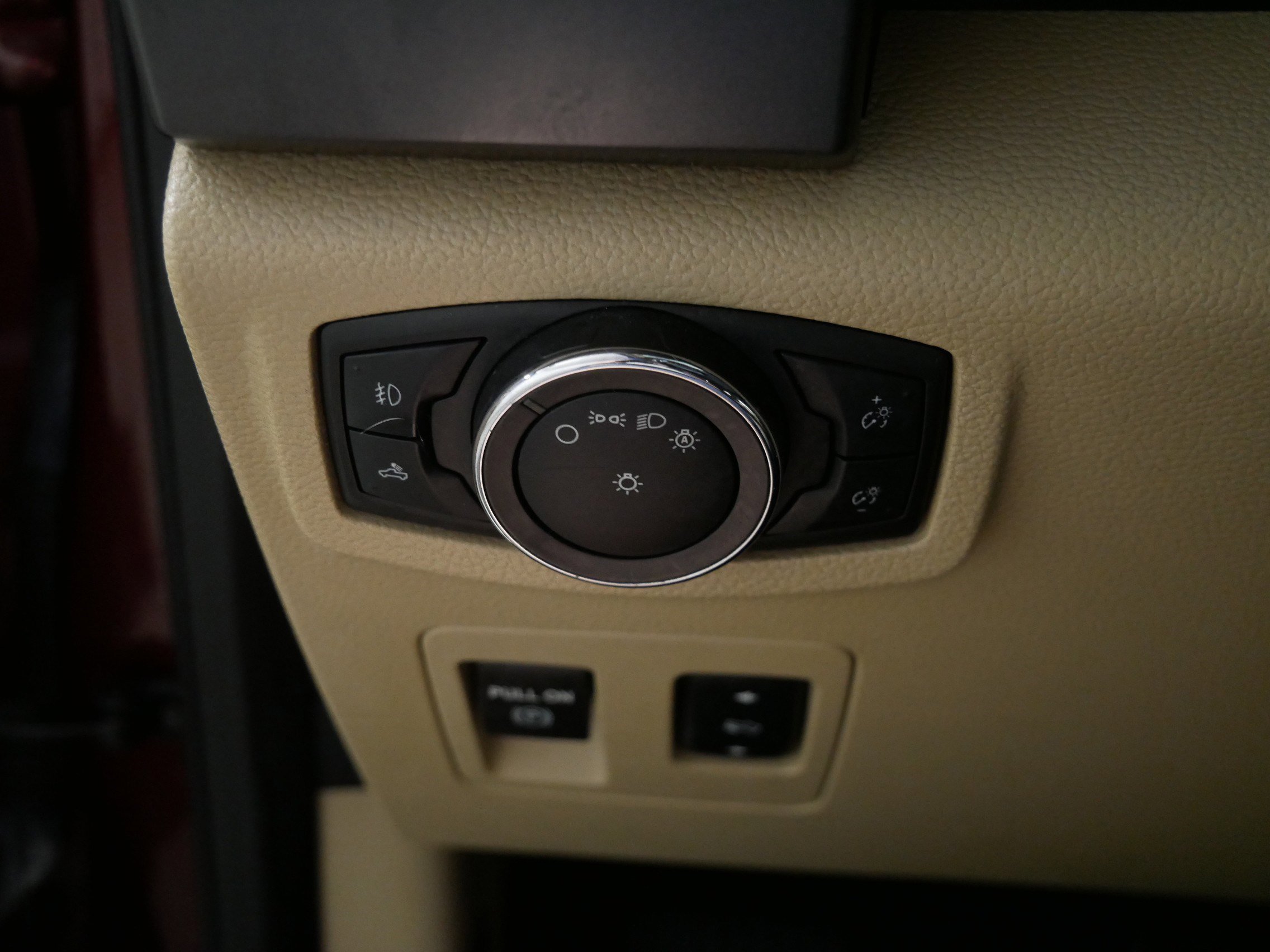 2016 Ford F-150 XLT photo 23