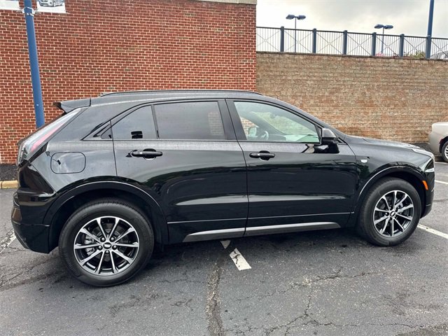 2025 Cadillac XT4 Sport photo 6