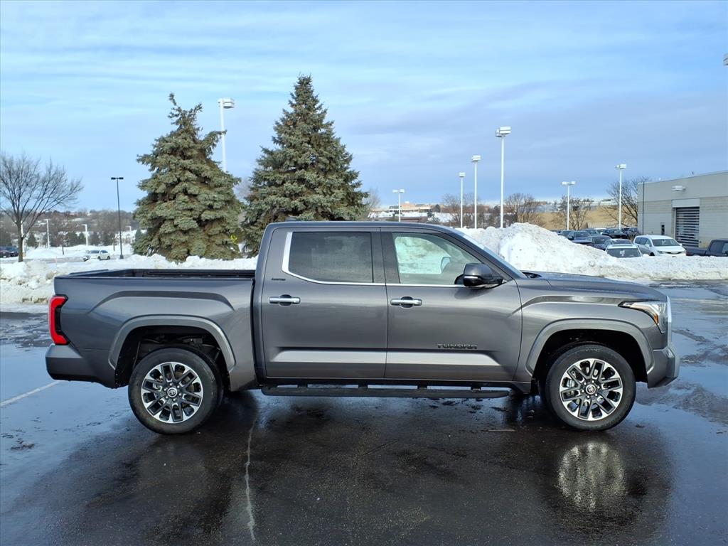 Used 2022 Toyota Tundra Limited with VIN 5TFJA5DB1NX056585 for sale in Burnsville, Minnesota