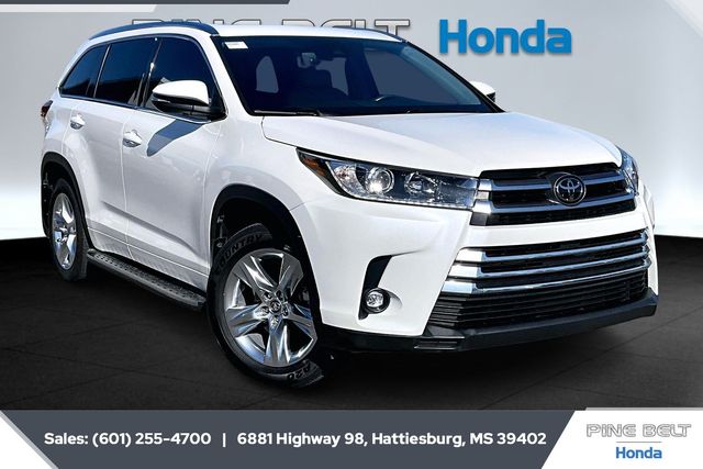 2019 Toyota Highlander Limited's photo