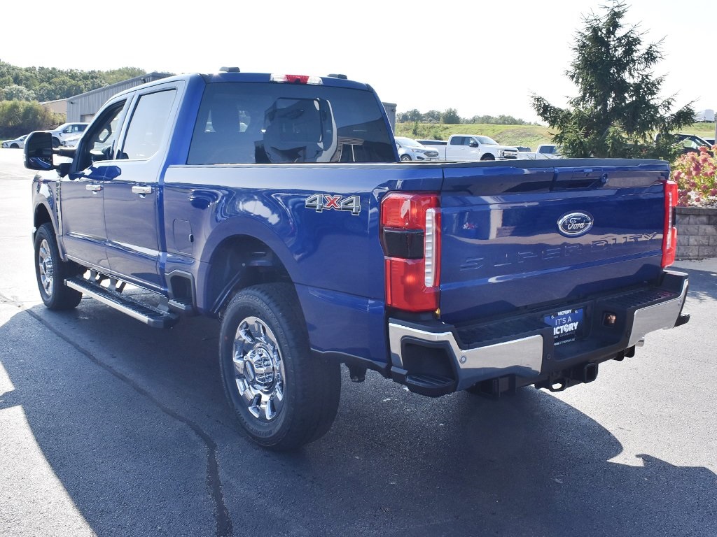 2026 Ford F-250 Lariat photo 2