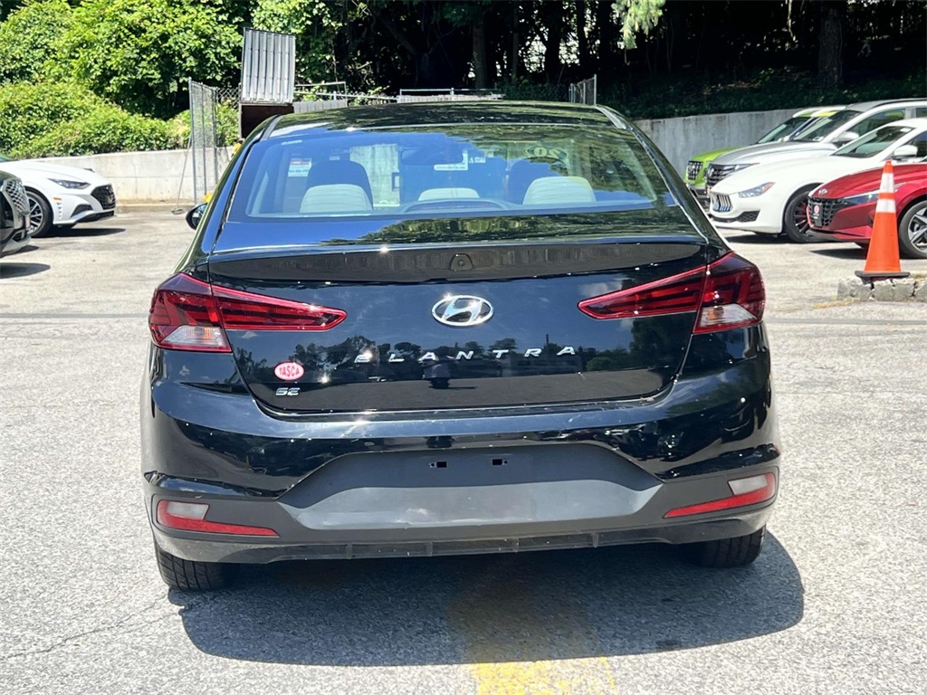 2020 Hyundai Elantra SE photo 4