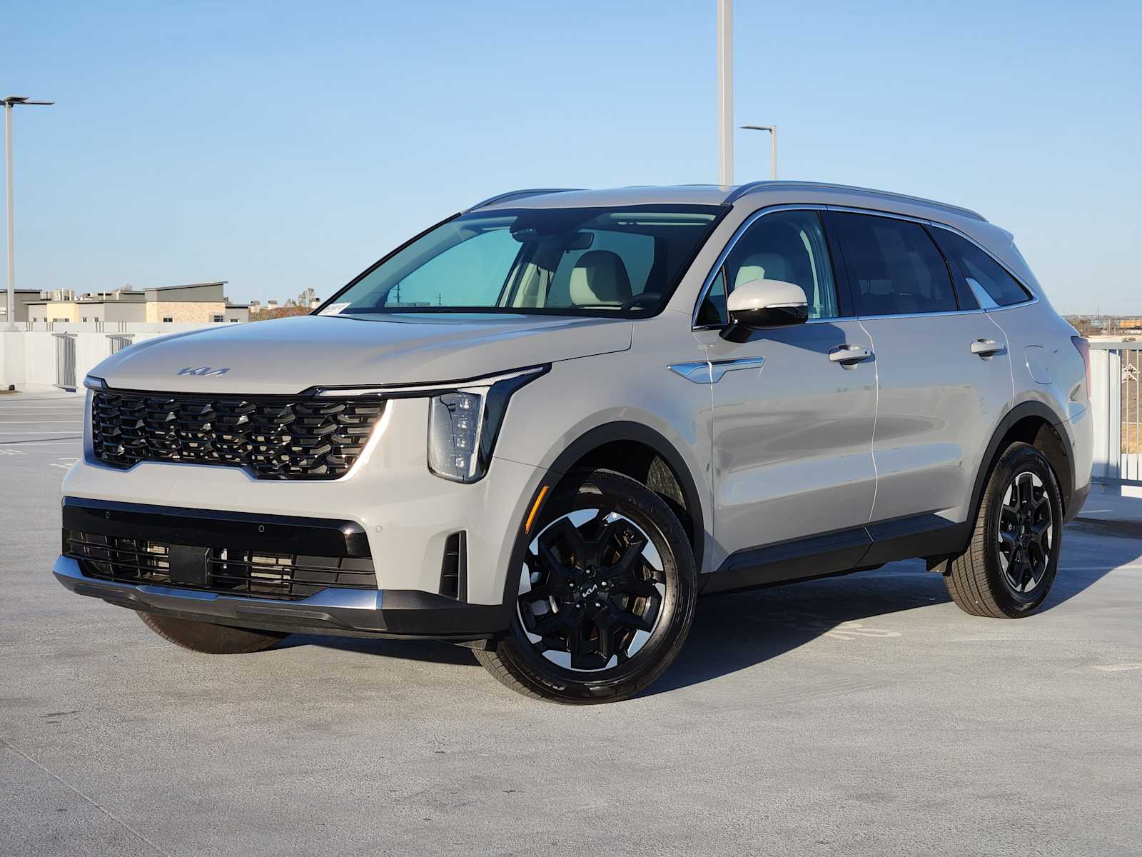 2025 Kia Sorento S's photo