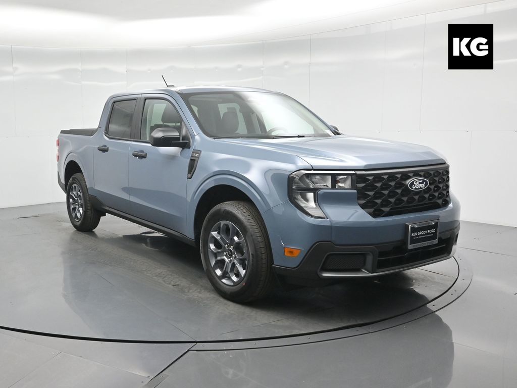 2025 Ford Maverick XLT's photo