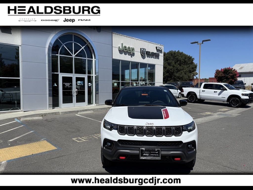 2024 Jeep Compass Trailhawk photo 7
