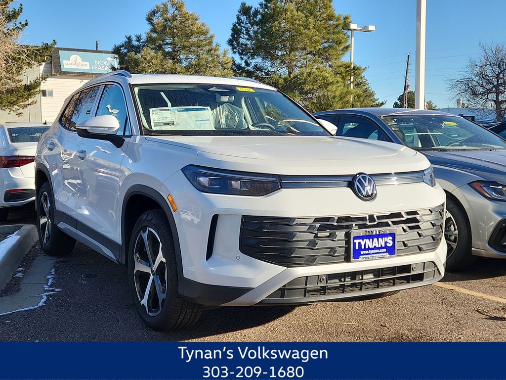 2026 Volkswagen Tiguan SE's photo