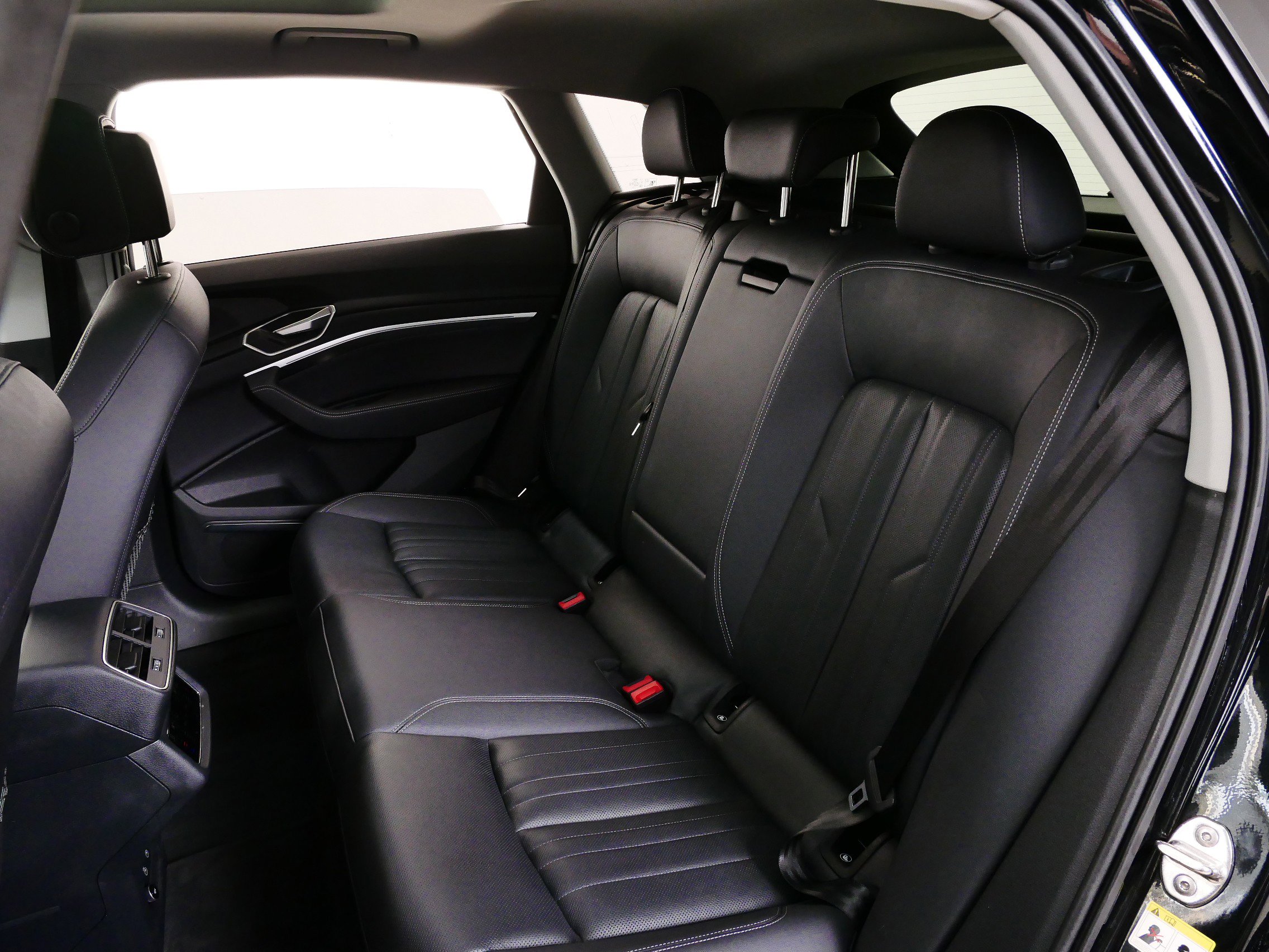 2024 Audi Q8 E-tron Premium Plus photo 13