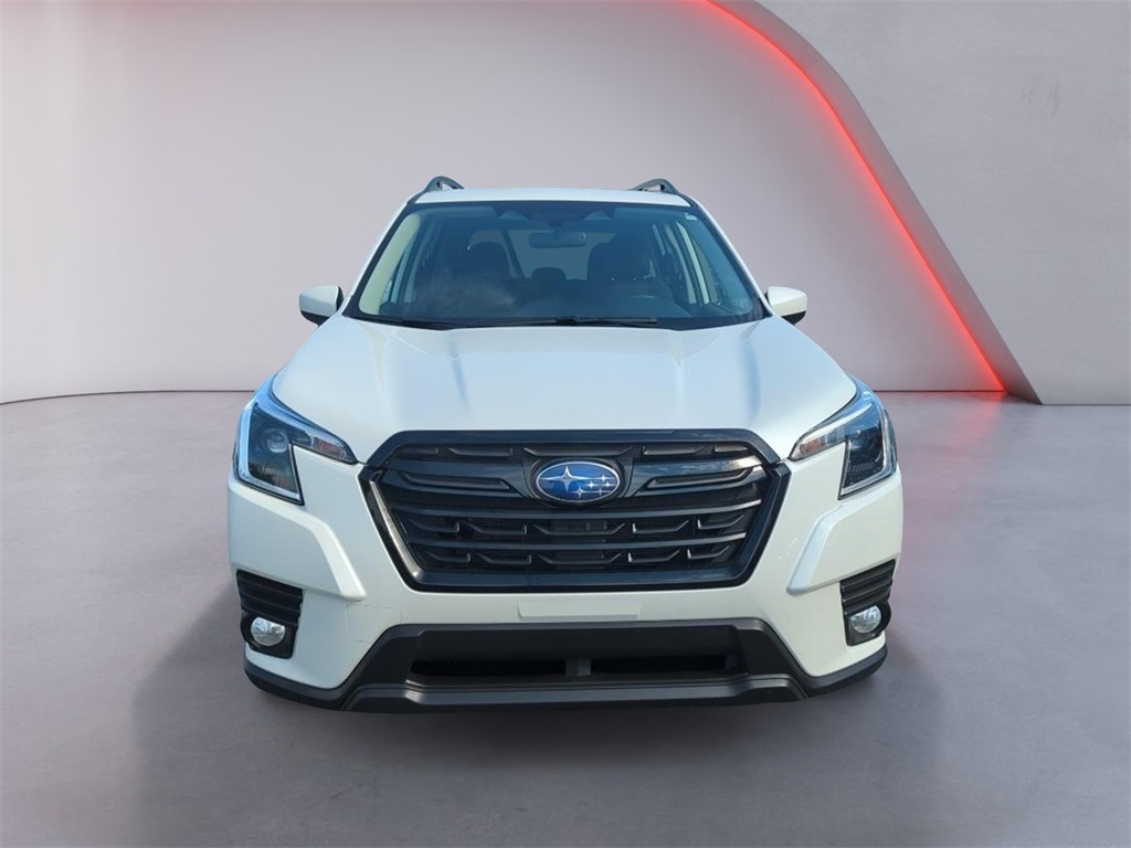2023 Subaru Forester Premium photo 3
