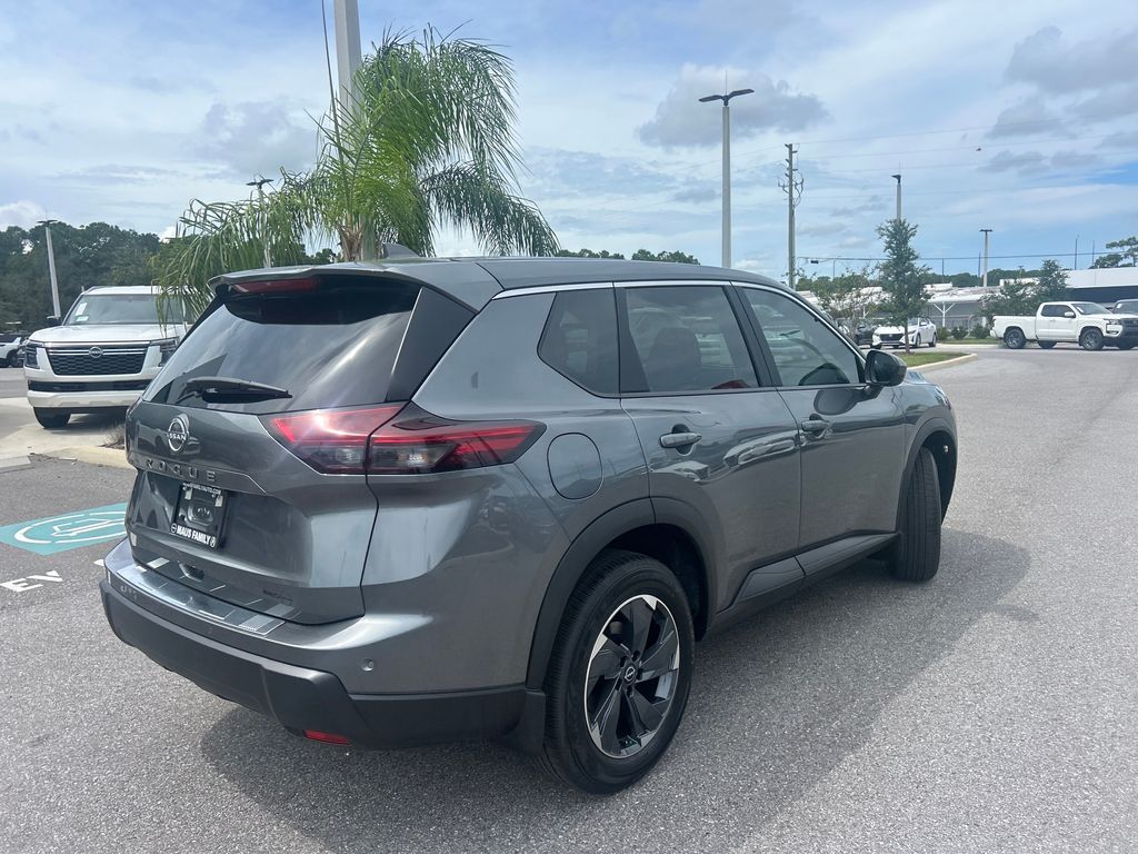 2026 Nissan Rogue SV photo 6