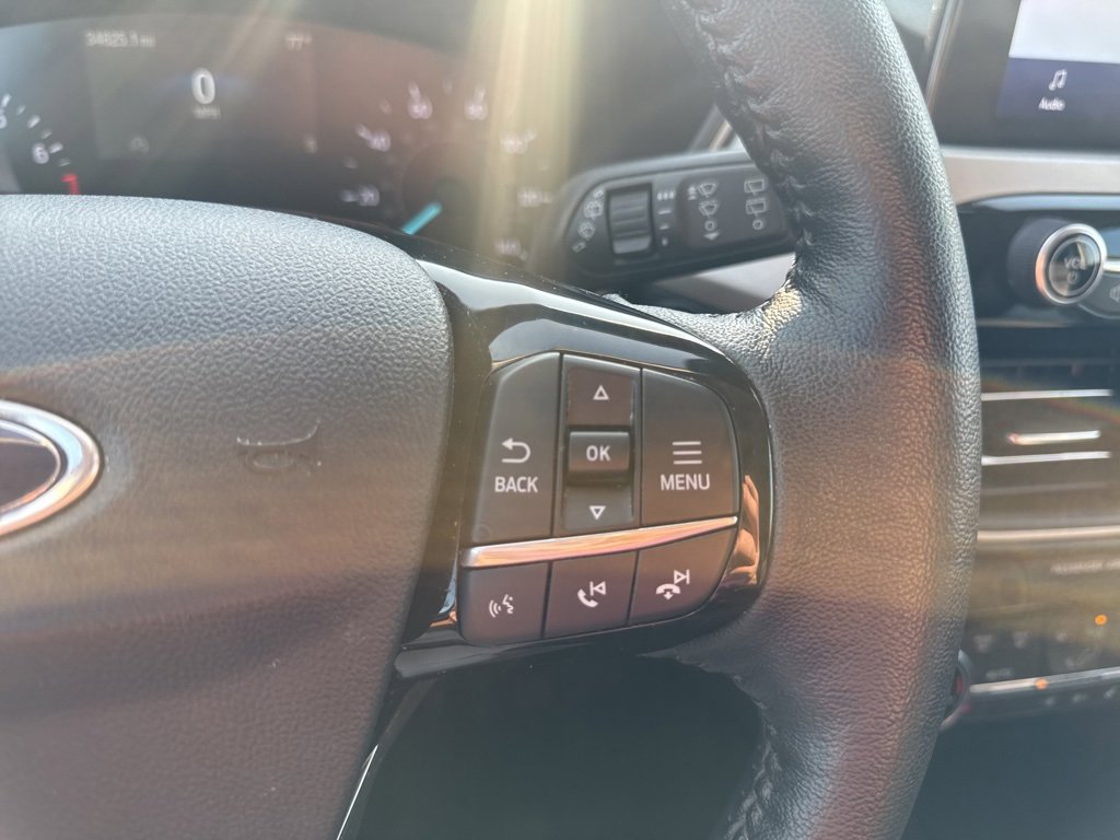 2021 Ford Escape SEL photo 22