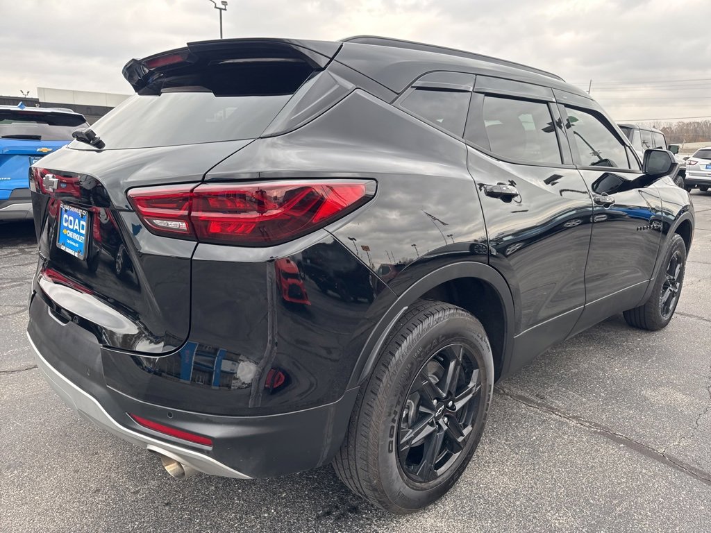 2024 Chevrolet Blazer 2LT photo 2