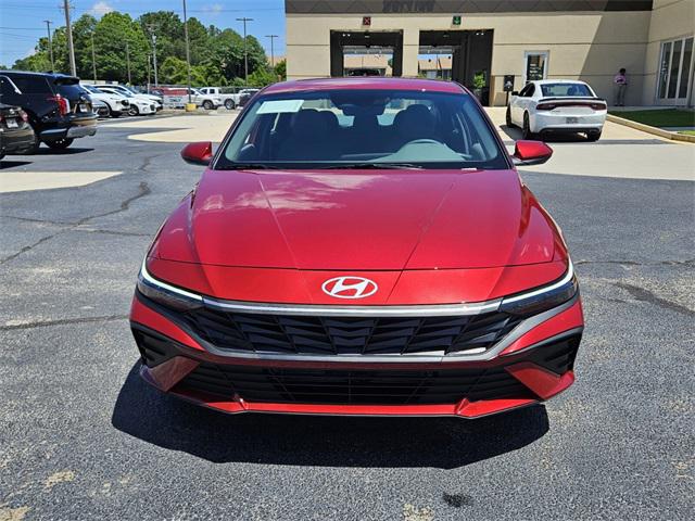 2025 Hyundai Elantra Hybrid Blue photo 2