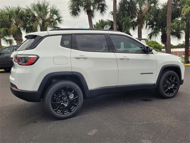 2025 Jeep Compass Latitude photo 6