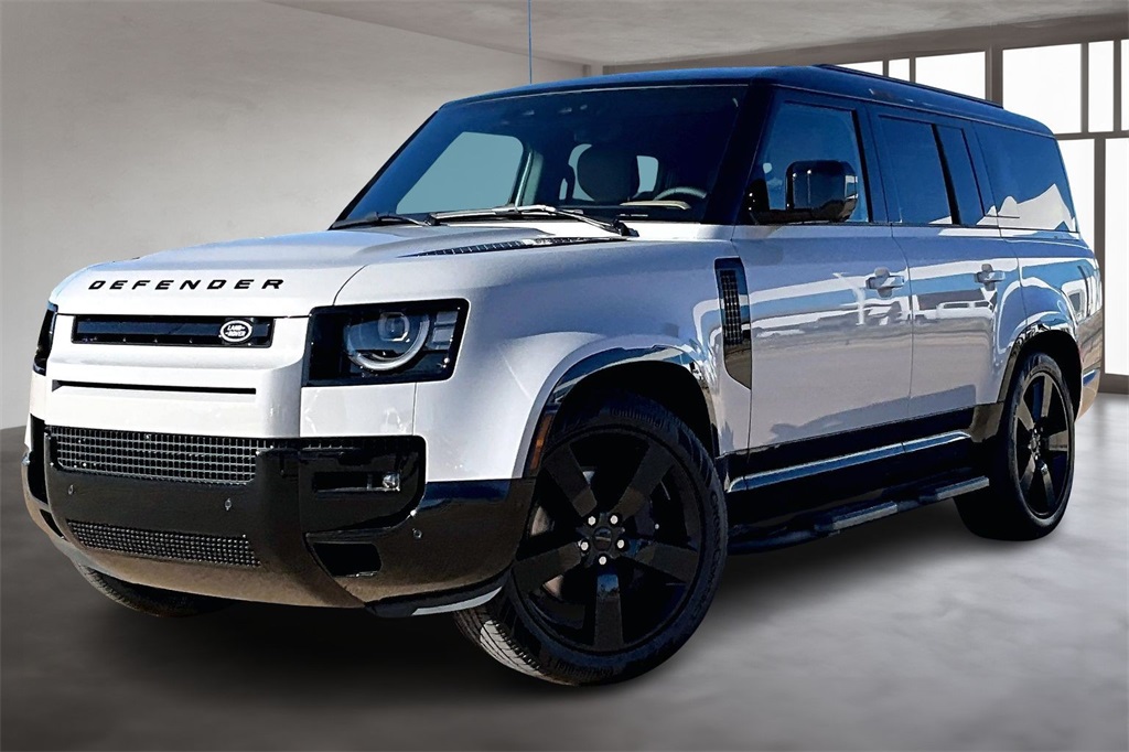 2026 Land Rover Defender X-Dynamic SE's photo
