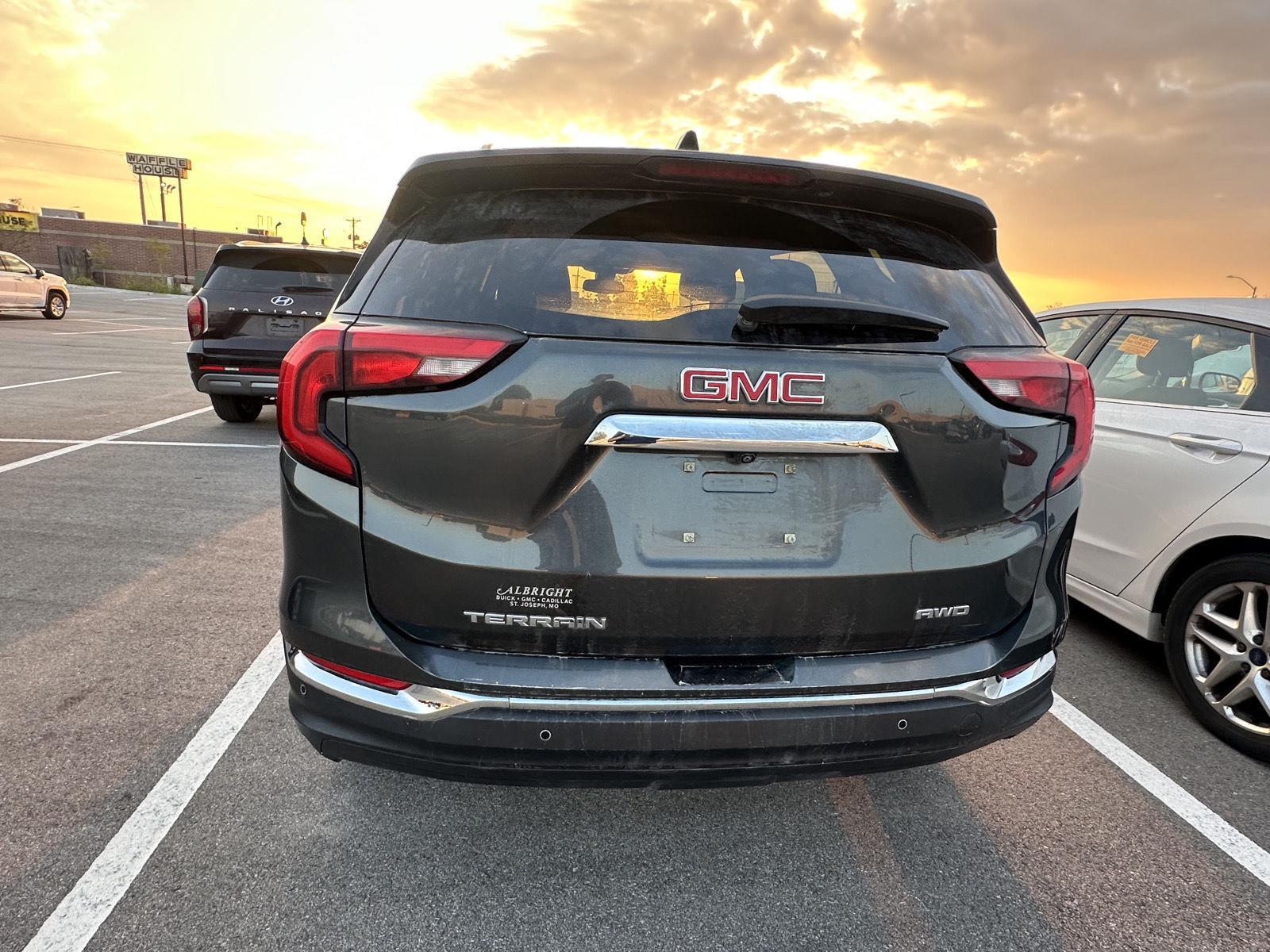 2021 Gmc Terrain SLT photo 3