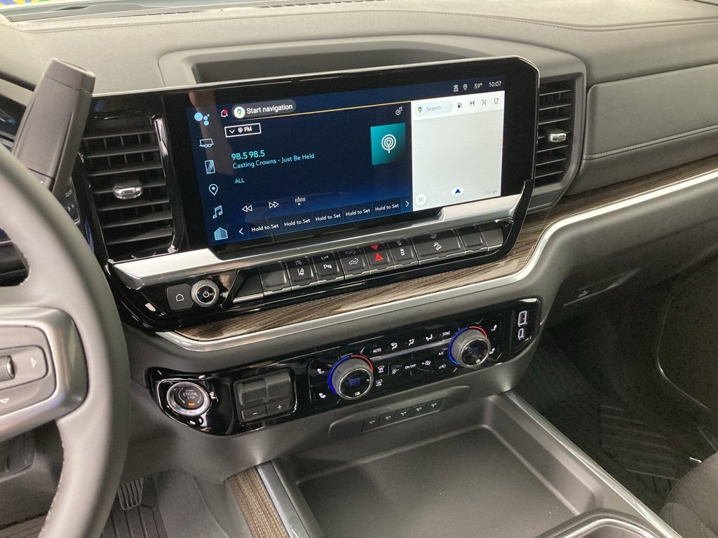 2026 Chevrolet Silverado 2500HD LT photo 2