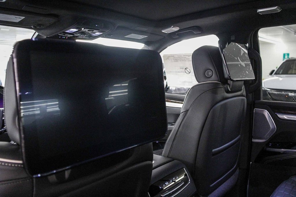 2026 Cadillac Escalade Platinum Sport photo 8