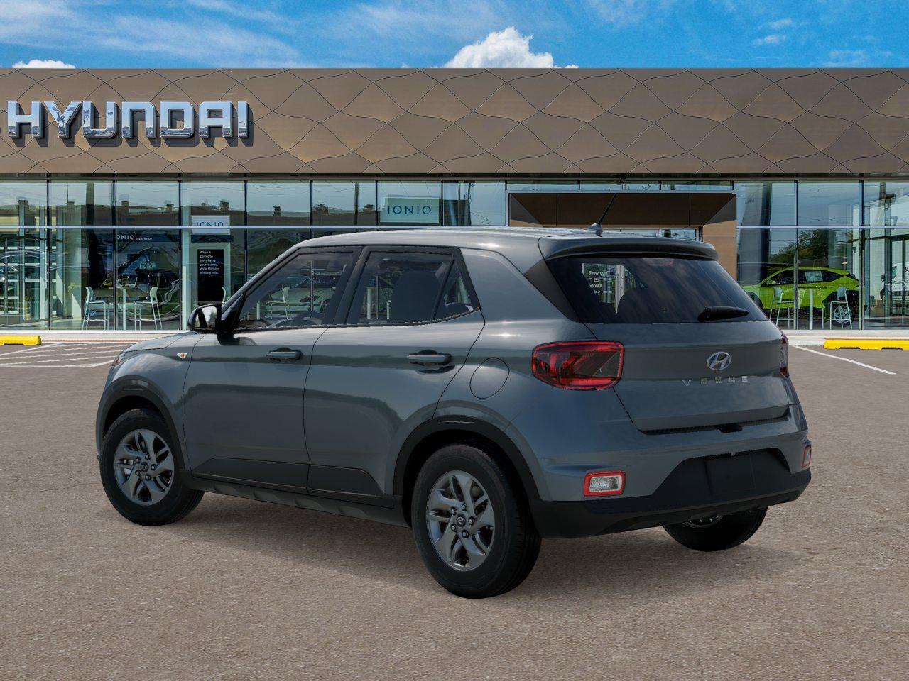 2026 Hyundai Venue SE photo 3