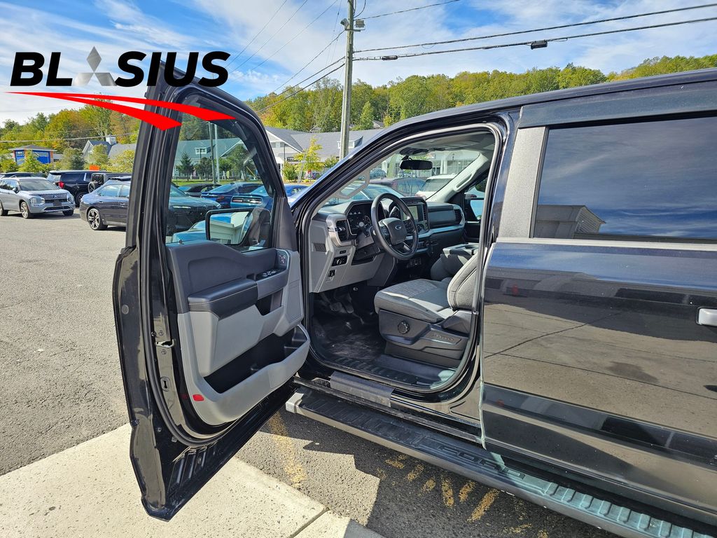 2023 Ford F-150 XLT photo 6