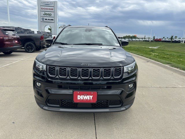 2025 Jeep Compass Latitude photo 2