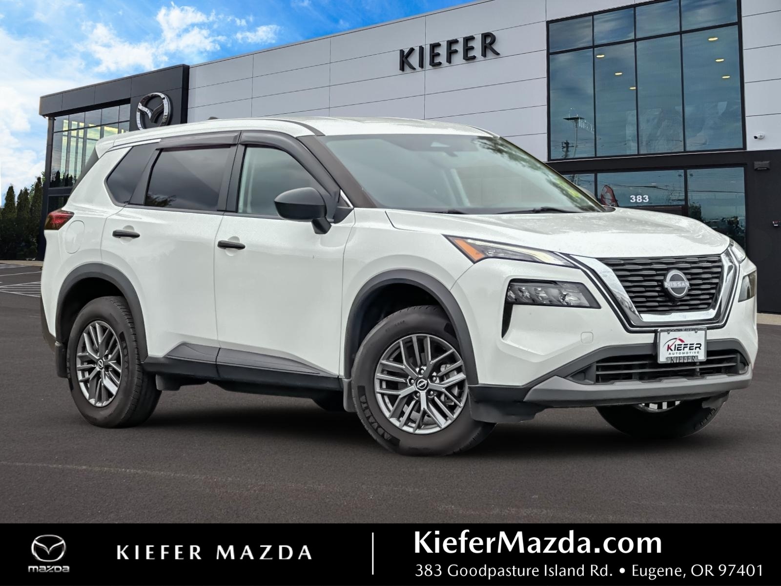 2022 Nissan Rogue S's photo