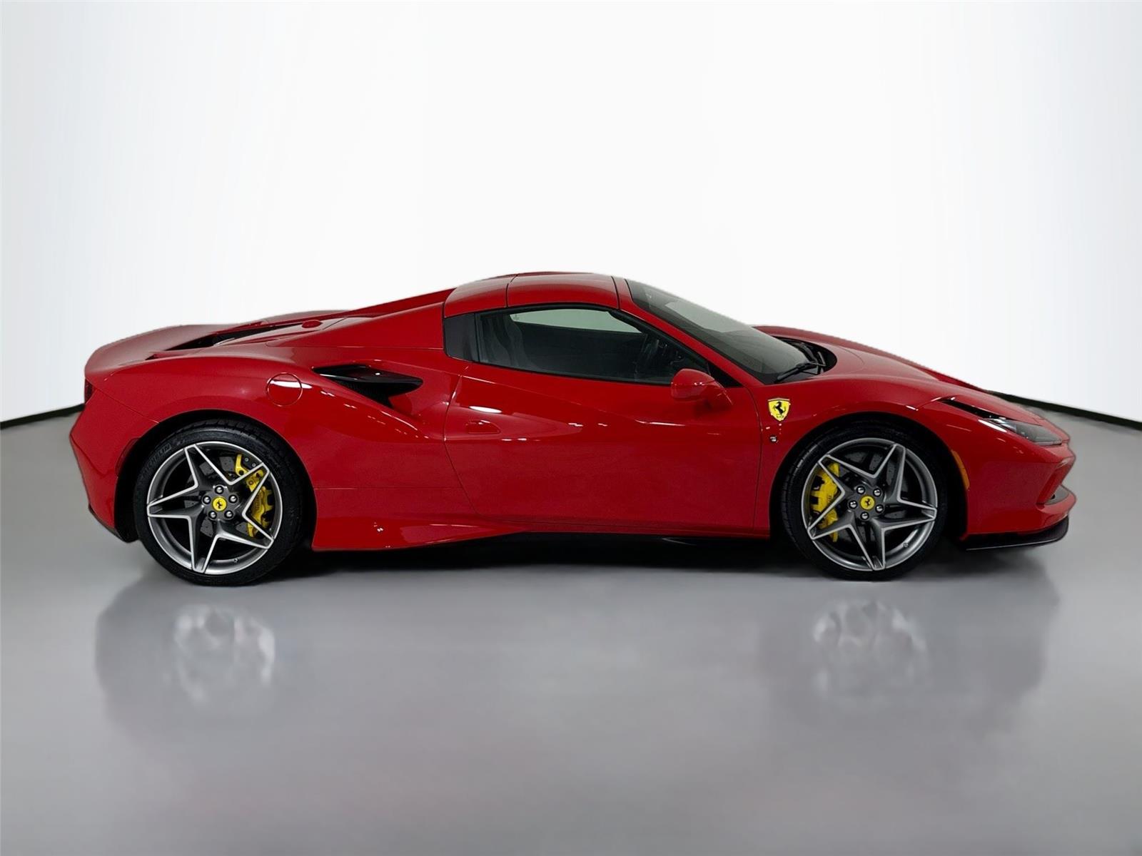 2022 Ferrari F8 Spider photo 39