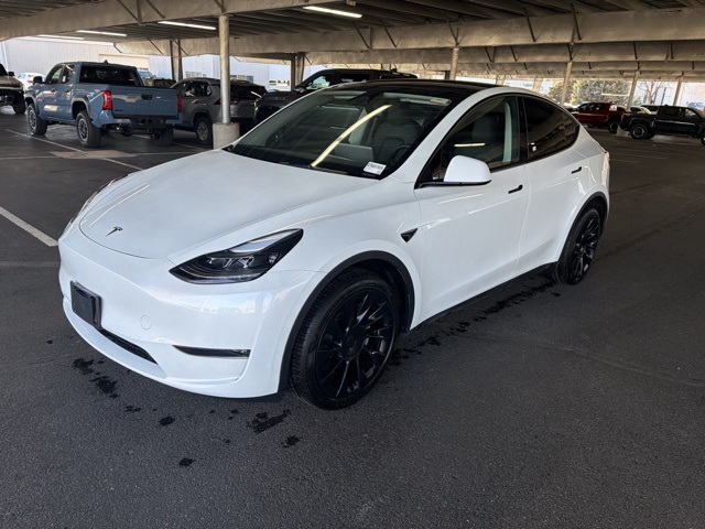 2024 Tesla Model Y Long Range's photo