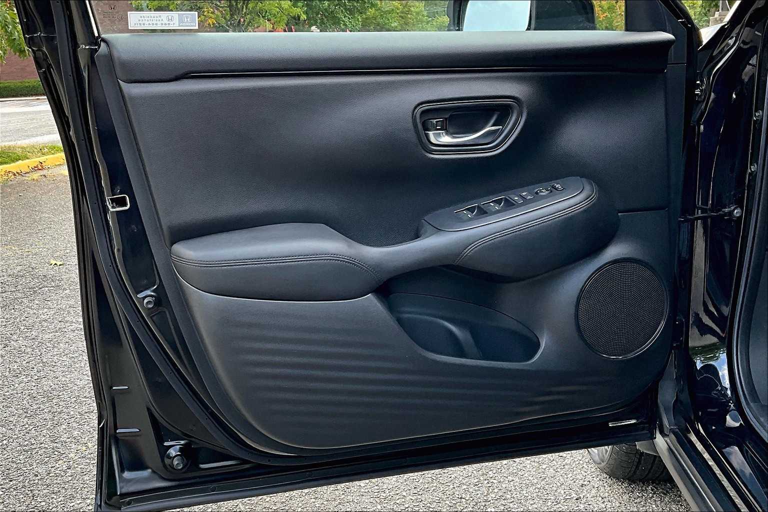 2023 Honda HR-V LX photo 21