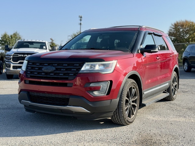 2017 Ford Explorer XLT photo 2