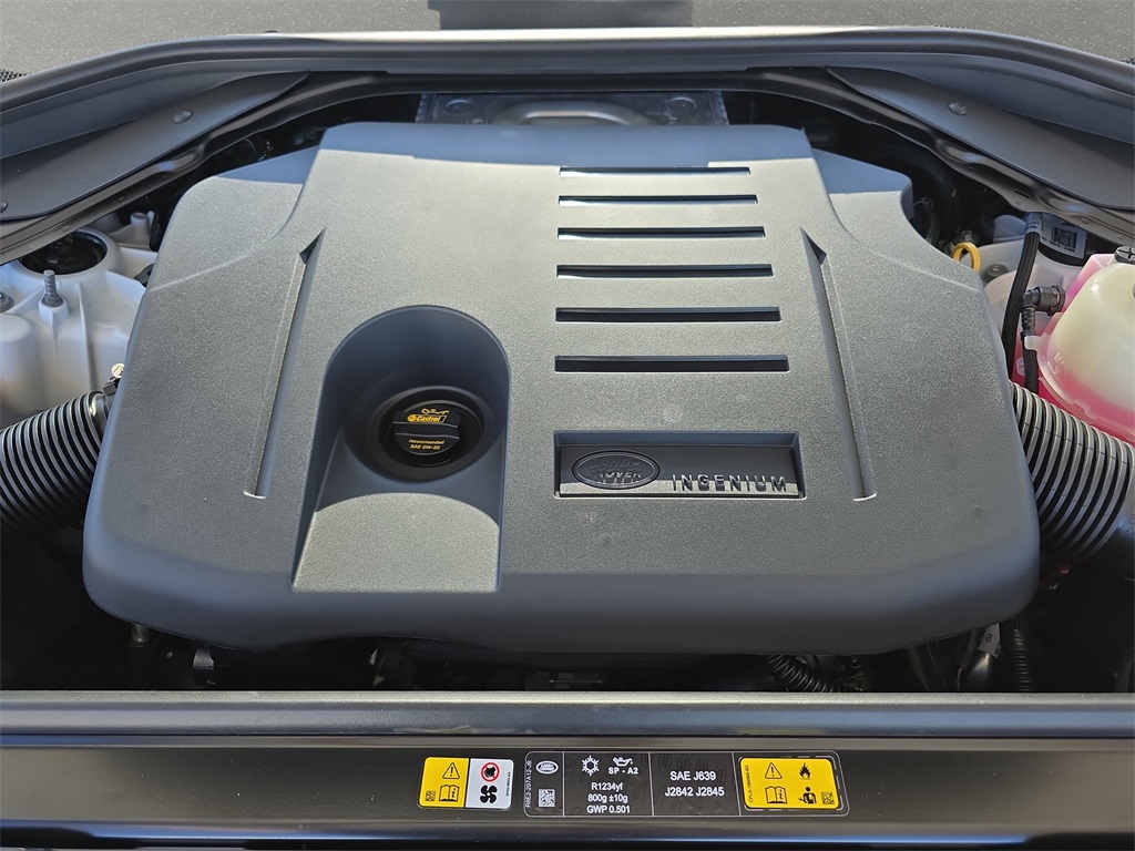 2025 Land Rover Range Rover SE photo 29