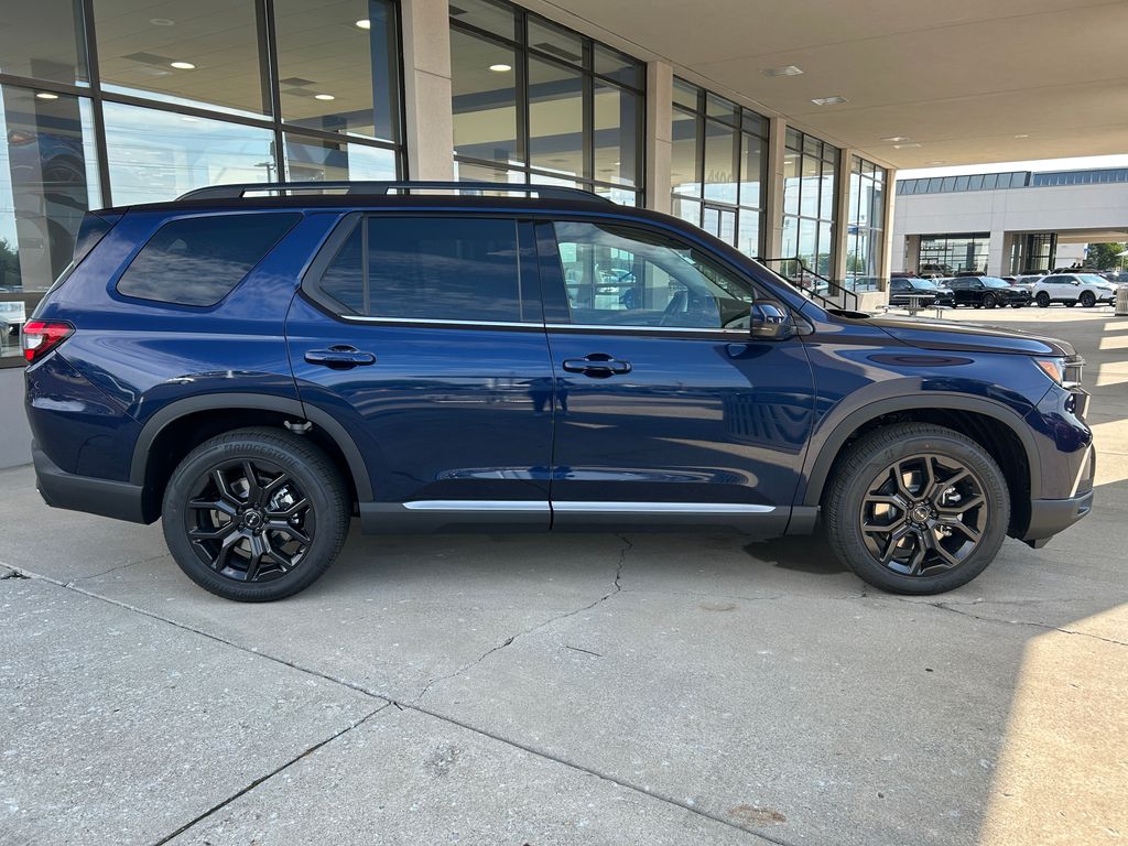 2025 Honda Pilot Touring photo 5