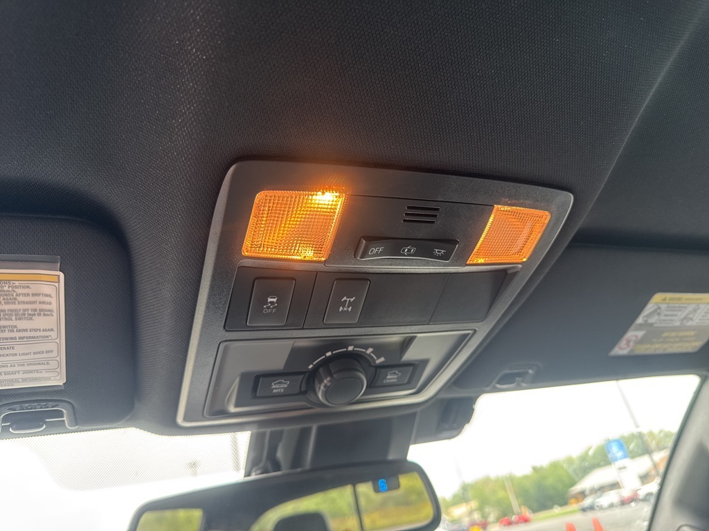 2018 Toyota Tacoma TRD Off-Road photo 8