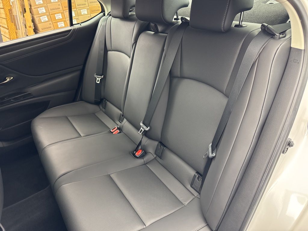 2023 Lexus ES 350 photo 20