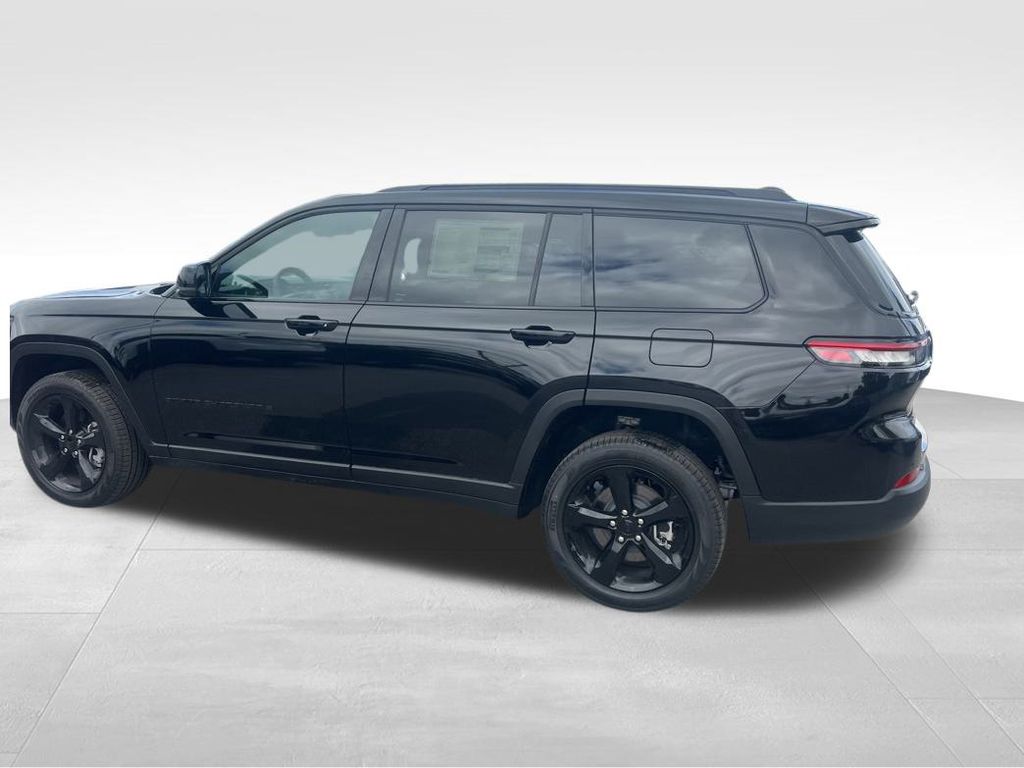 2025 Jeep Grand Cherokee Limited photo 5