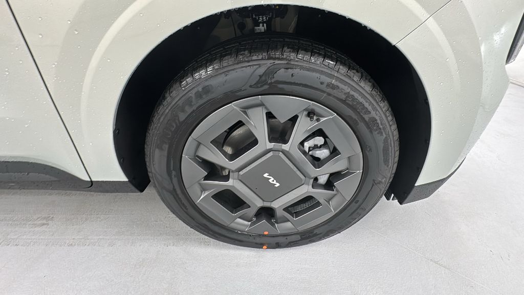 2026 Kia Carnival EX photo 9