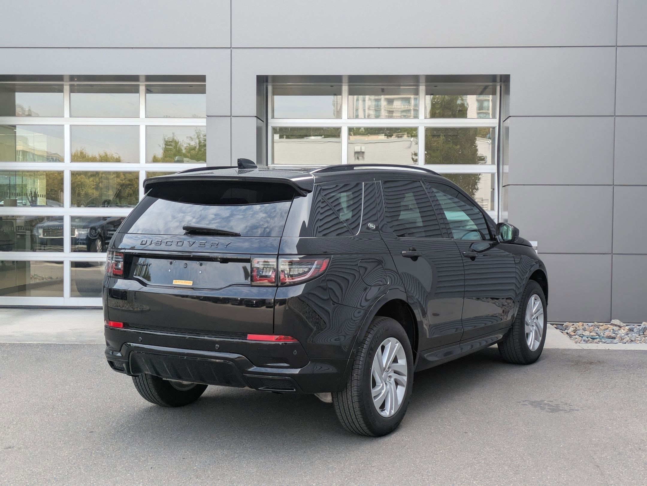 2024 Land Rover Discovery Sport Dynamic SE photo 5
