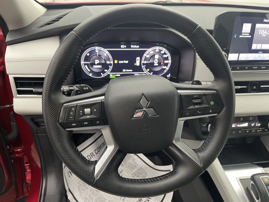 2023 Mitsubishi Outlander PHEV SEL photo 2