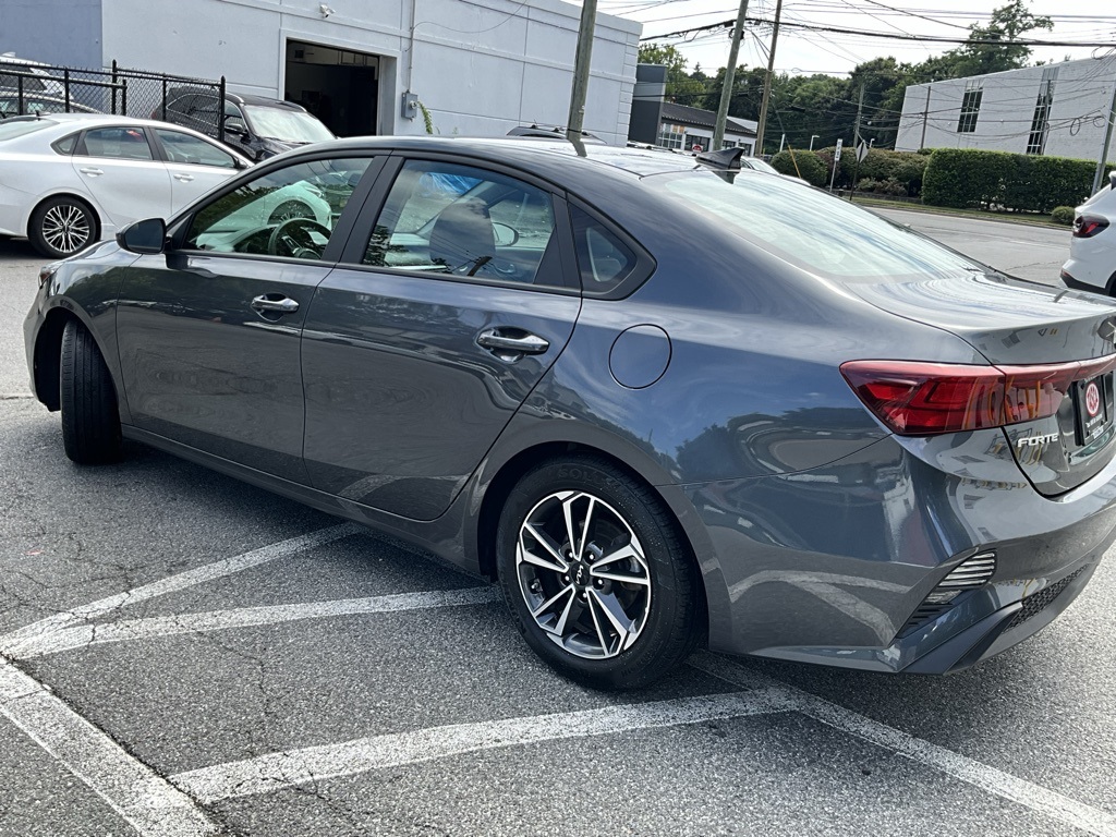 2023 Kia Forte LXS photo 5