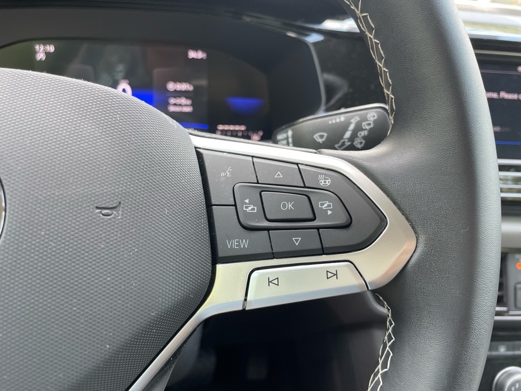 2023 Volkswagen Taos S photo 9